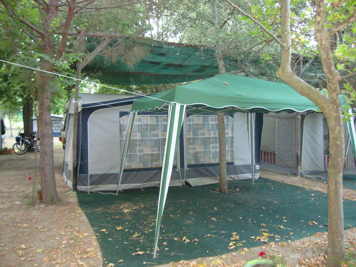 Camping Pitsoni Сикия Екстериор снимка